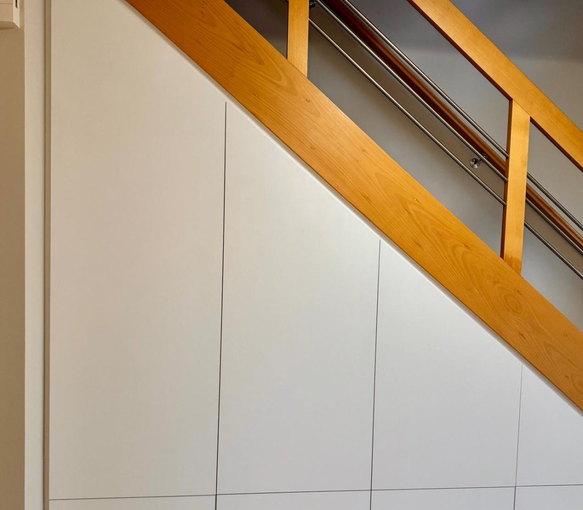 Dressing sous escalier