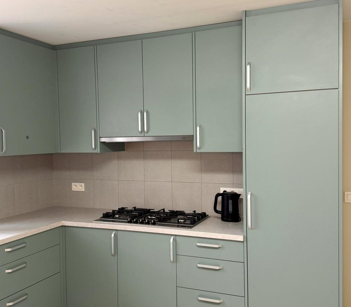 Cuisine sur mesure en mélaminé vert Bruxelles et brabant wallon